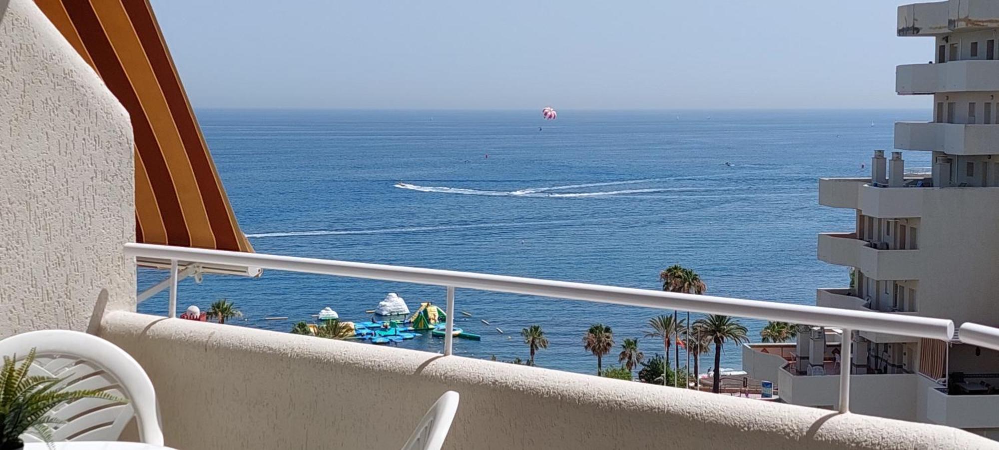 Benal Beach Vibe Benalmadena Bagian luar foto