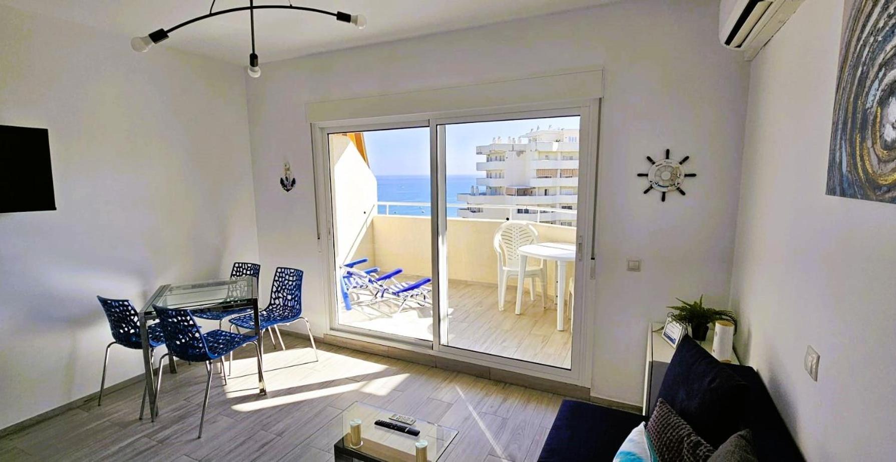 Benal Beach Vibe Benalmadena Bagian luar foto
