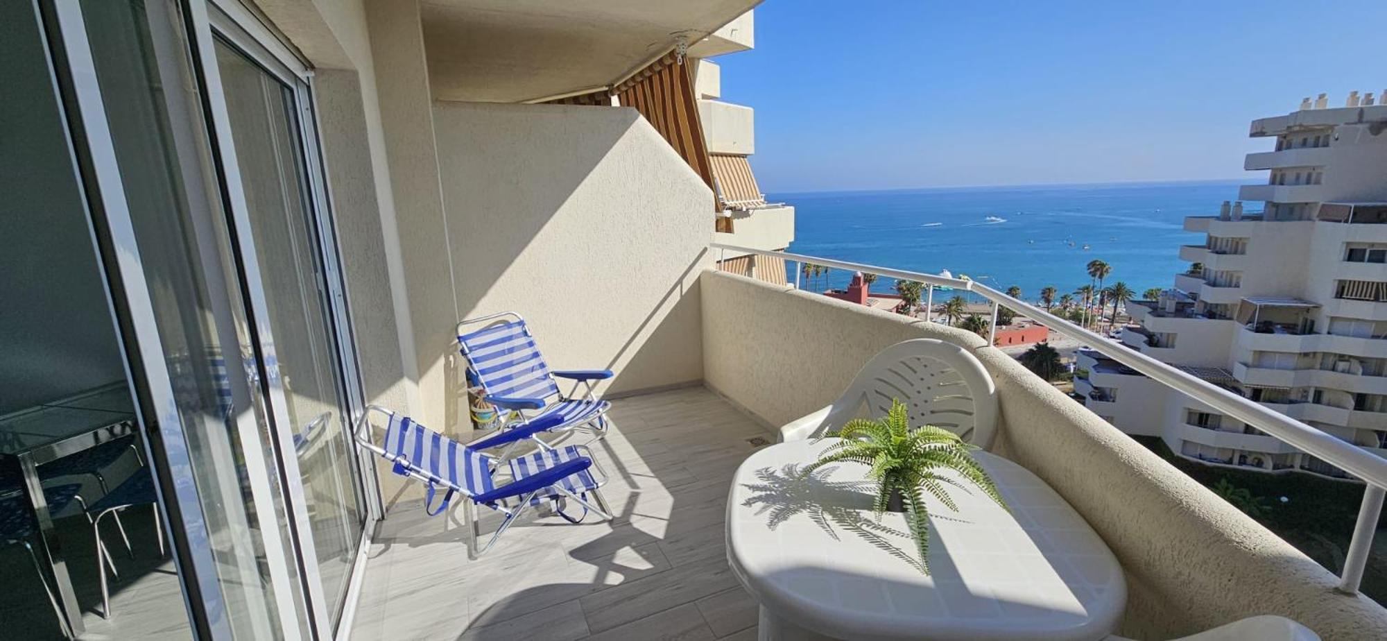 Benal Beach Vibe Benalmadena Bagian luar foto
